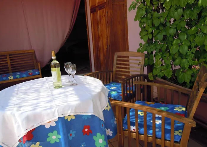 Pluminas Nocleg ze śniadaniem 3*